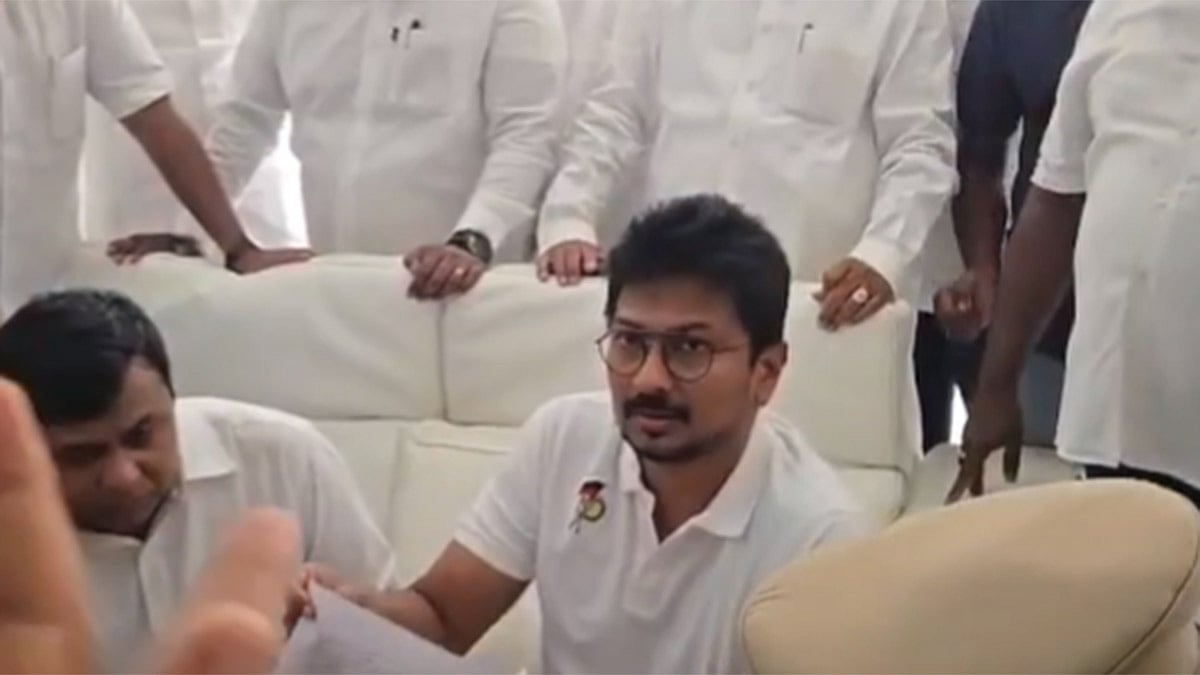 சர்ச்சை பேச்சு - எதிர்க்கட்சி தலைவர் உதயநிதி ஸ்டாலின் கைது