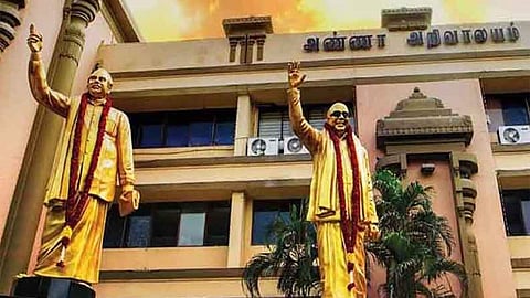 எதிர்க்கட்சித்தலைவரின் குற்றச்சாட்டுகளுக்கு பதில் சொல்ல திராணி இருக்கிறதா? - திமுக