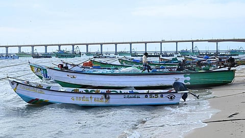 தமிழ்நாடு மீனவர்கள் 11 பேர் கைது - வெளியுறவுத்துறை அமைச்சருக்கு முதலமைச்சர் விஜய் கடிதம்!