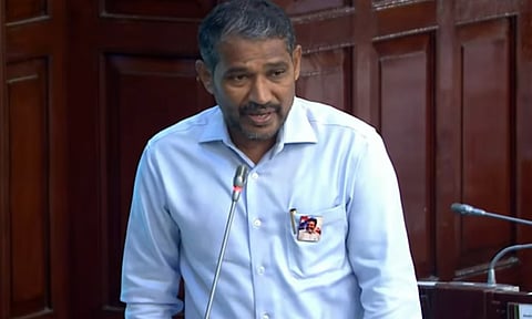 Minister Vanni arasu