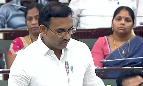  Minister Arunraj 