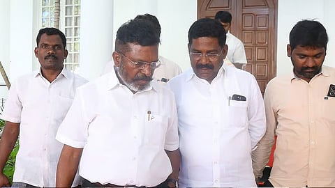 “பெரும்பான்மை முட்டாள்தனத்தினாலேயே உருவாக்கப்பட்டிருக்கும்” - விசிக பொதுச்செயலாளர் சிந்தனைச் செல்வன்!