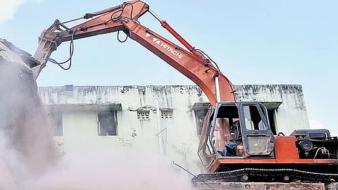 ஆபத்தான கட்டிடத்தை அடையாளம் கண்டு இடிக்க நடவடிக்கை