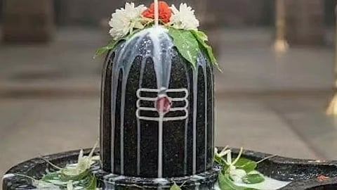 சுயம்புலிங்கமாக தோன்றிய சுந்தரேசுவரர்