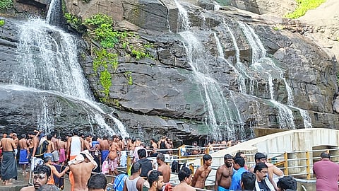 Coutrallam Falls