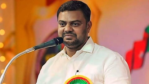 எஸ்.டி.பி.ஐ. மாநிலத் தலைவர் பதவியை ராஜினாமா செய்த நெல்லை முபாரக்... இடைக்கால தலைவர் நியமனம்!