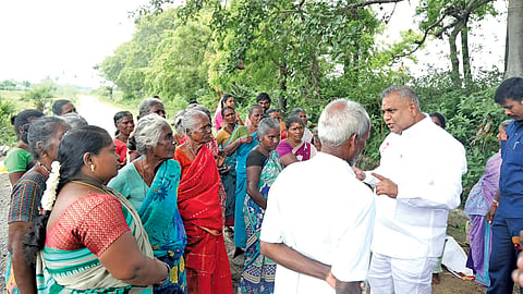 அமைச்சர்களின் வங்கி கணக்குகளை முதலமைச்சர் கண்காணித்து வருகிறார்- அமைச்சர் என்.ஆனந்த் பேச்சு