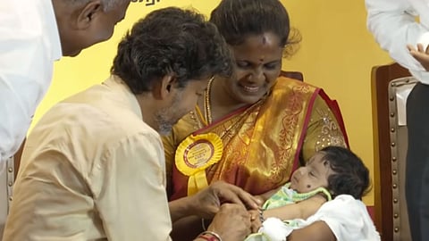 தாய்மாமன் தங்க மோதிரம் திட்டத்தை தொடங்கி வைத்தார் முதலமைச்சர் விஜய்