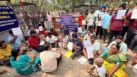 devotees protest in Tirupati temple