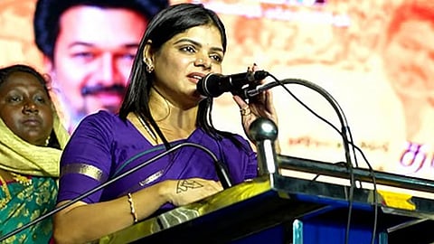 கனிமொழி சந்தோஷ்