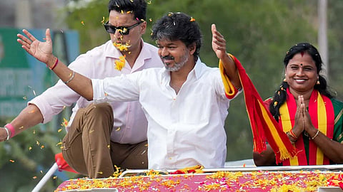 மரகதம் குமரவேல்