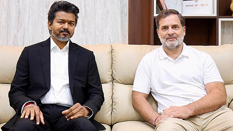CM Vijay - Rahul Gandhi