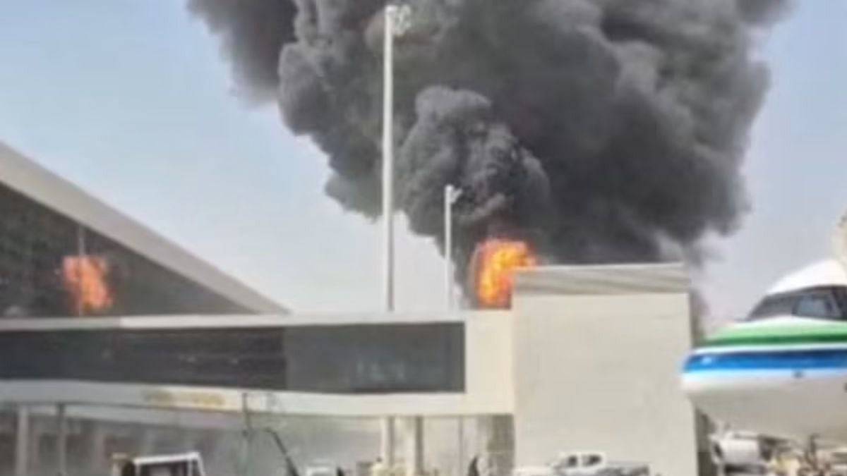 Houthi missile strike on Riyadh airport kills three, injures many and halts Indian flights