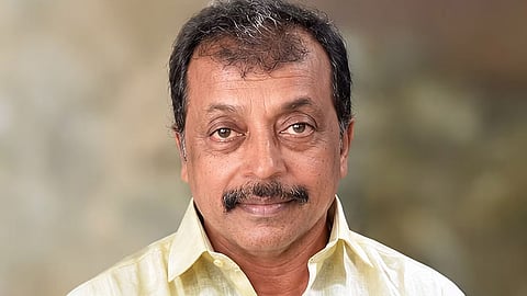 நோய் பாதித்த கணவரை கழுத்தை நெரித்து கொன்று நாடகமாடிய மனைவி கைது