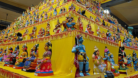 நவராத்திரி விழாவை முன்னிட்டு வடபழனி முருகன் கோவிலில் ‘சக்திகொலு’ கண்காட்சி