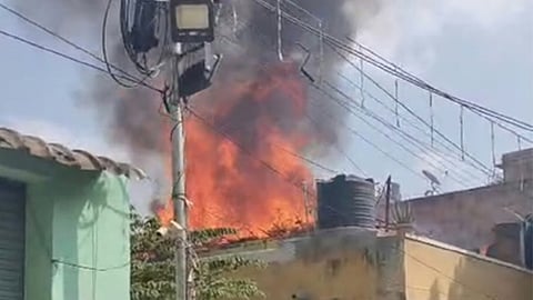 மேற்கு முகப்பேரில் கியாஸ் சிலிண்டர் வெடித்து வீடு தீப்பிடித்தது