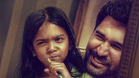 தீபாவளிக்கு வெளியாகிறது விஜய் ஆண்டனியின் ‘அப்பாக்குட்டி’!