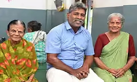    Rescuesdestitute people 