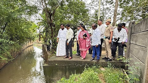ஏரிகள்-உபரிநீர் கால்வாய் பகுதியில் கலெக்டர் ஆய்வு