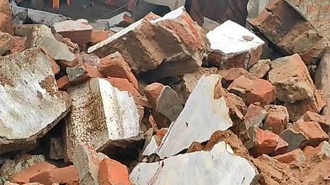 வீடு இடிந்தது
