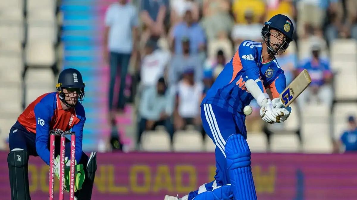 அபார ஆட்டம்.. 6 விக்கெட் வித்தியாசத்தில் முதல் ODI-யில் இங்கிலாந்தை வீழ்த்திய இந்தியா