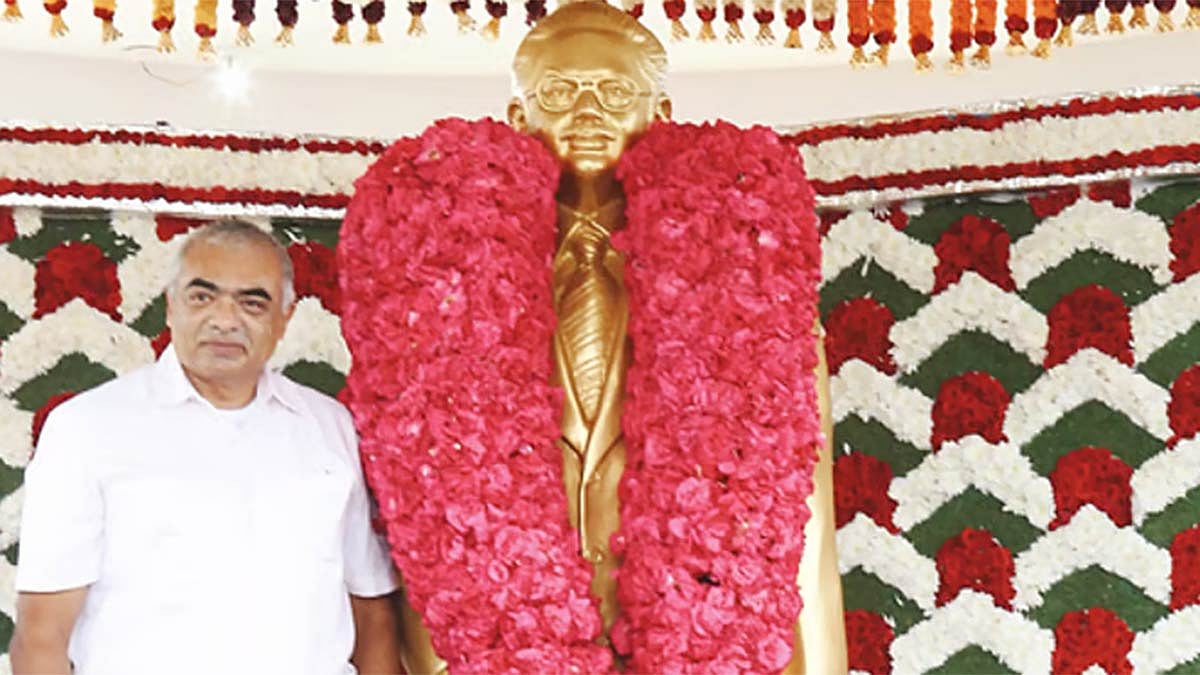91-வது பிறந்தநாள்: பா.சிவந்தி ஆதித்தனார் மணிமண்டபத்தில் சி.பாலசுப்பிரமணியன் ஆதித்தன் மரியாதை