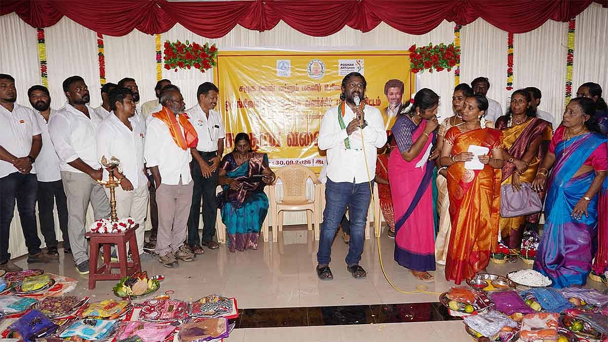 அகஸ்தீஸ்வரத்தில் சமுதாய வளைகாப்பு - 100 கர்ப்பிணிகளுக்கு சீர்வரிசை வழங்கிய விஜய் வசந்த் எம்பி