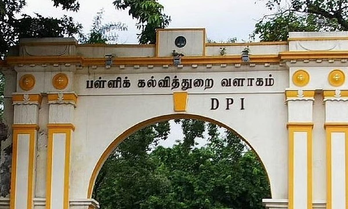 ஒட்டன்சத்திரம் தொடக்கப்பள்ளிக்கூட குடிநீர் தொட்டியில் அசுத்தமா?- பள்ளிக்கல்வித்துறை விளக்கம்