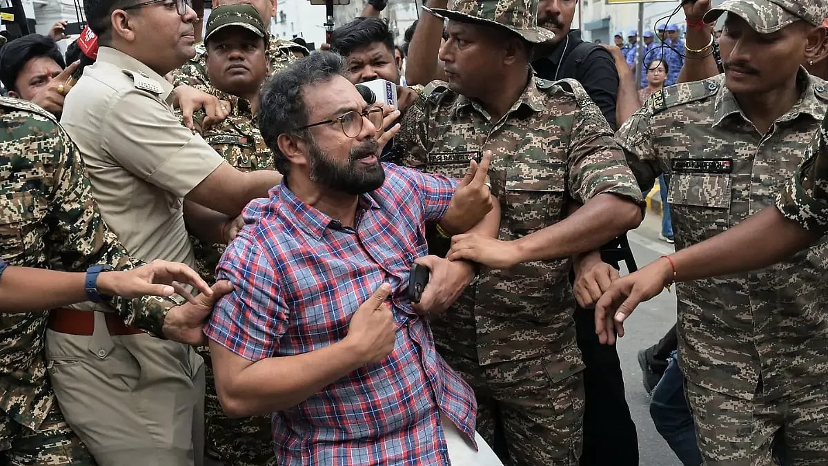 காவல்துறையினரால் தடுத்து வைக்கப்பட்டபோது எம்.பி. ஜான் பிரிட்டாஸ் காயம்