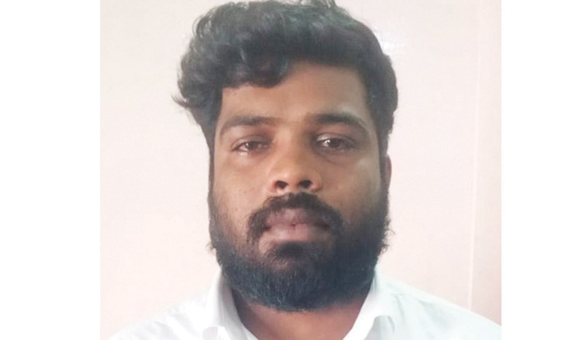பொன்னேரியில் ரூ.1.47 லட்சம் மோசடி செய்த வாலிபர் கைது