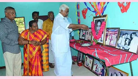 மறைந்த நகைச்சுவை நடிகரின் பிறந்தநாள்.