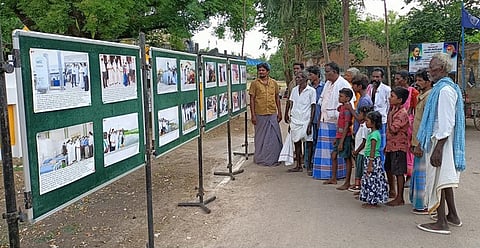தமிழக அரசின் சாதனைகள் மற்றும் திட்டங்கள் குறித்த புகைப்பட கண்காட்சியை பொதுமக்கள் ஆர்வமுடன் பார்வையிட்டனர்.