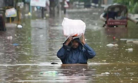 அசாம் மழை 
