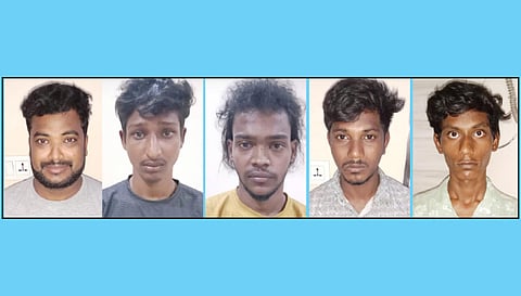 கைது செய்யப்பட்டவர்களை படத்தில் காணலாம்.