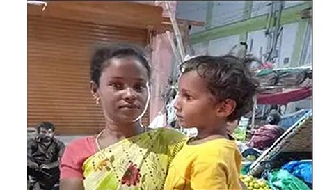வீட்டில் இருந்து வழி தவறி வெளியே சென்ற‌ குழந்தை மீட்பு