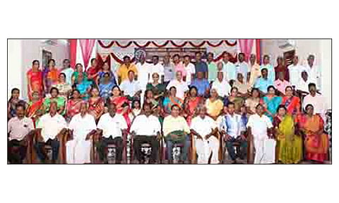 மாரண்ட‌அள்ளியில் முன்னாள் மாணவர்கள் சந்திப்பு நிகழ்ச்சி