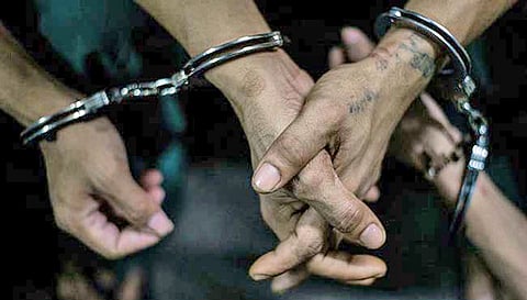 ஆன்லைன் லாட்டரி விற்ற 3 பேர் கைது