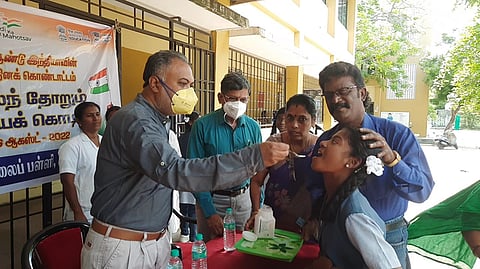 குடற்புழு நீக்கும் மாத்திரைகள் வழங்கும் நிகழ்ச்சி நடந்தது.