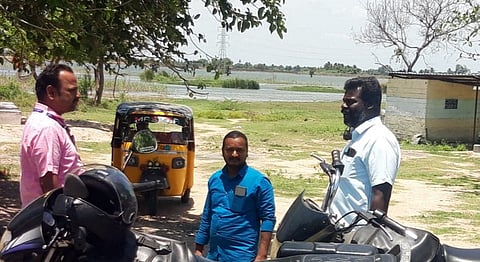 மணிமுக்தா  ஏரியில் மீன்வளத்துறை மேற்பார்வையாளர் சுதாகர் ஆய்வு மேற்கொண்டார்.
