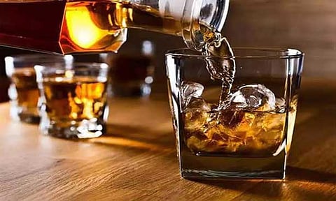 குமரி மாவட்டத்தில் மதுவிற்ற 3 பெண்கள் உட்பட 15 பேர் கைது