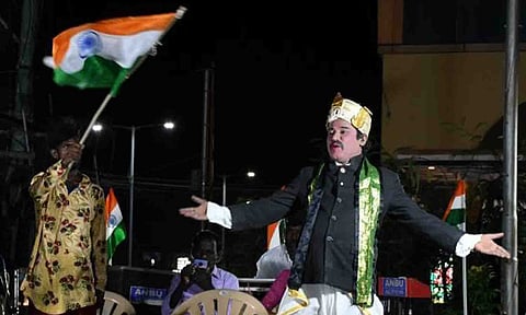 கதாகாலட்சேபம்  நிகழ்ச்சி நடைபெற்ற காட்சி.