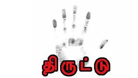 விழுப்புரம் அருகே நூதன முறையில் மளிகை கடையில் திருடிய பலே திருடன்   பொதுமக்கள் பிடித்து தர்ம அடி கொடுத்தனர்