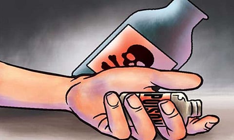 கிருஷ்ணகிரி அருகே  கூலித்தொழிலாளி தற்கொலை