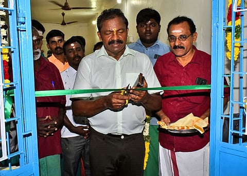 தோரணமலையில் நூலகம் திறப்பு விழா  நடைபெற்ற போது எடுத்த படம்.