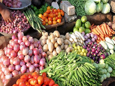 ஈரோடு மாவட்ட உழவர் சந்தைகளில் 60 டன் காய்கறிகள் விற்பனை