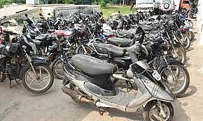 அரியலூர் மாவட்டத்தில் கைப்பற்றப்பட்ட வாகனங்கள் ஏலம்