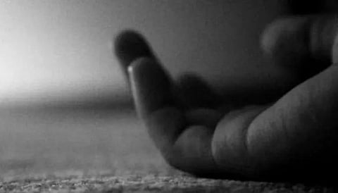 மாடியில் இருந்து தவறி விழுந்து வட மாநில தொழிலாளி பலி