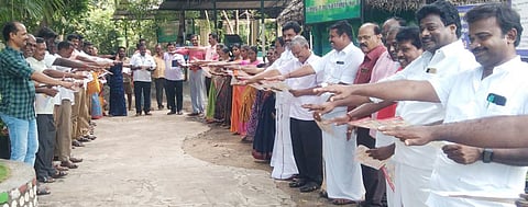 முகாமில் பங்கேற்றவர்கள் உறுதிமொழி எடுத்துக்கொண்டனர்.&nbsp;