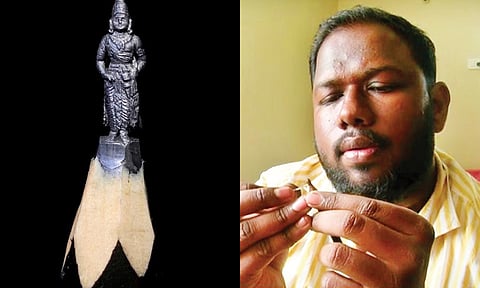 பென்சில் முனையில் தத்ரூபமாக செதுக்கப்பட்ட ராஜராஜ சோழன் உருவம் - பென்சில் முனையில் ராஜராஜ சோழன் உருவத்தை செதுக்கும் சவித்ரு. 