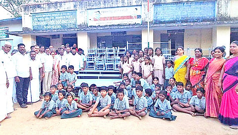 நலத்திட்ட உதவிகளை ஜவாஹிருல்லா எம்.எல்.ஏ வழங்கினார்.